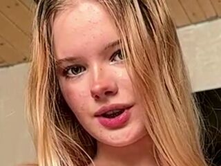 free webcam chat room JeannettaCeraos