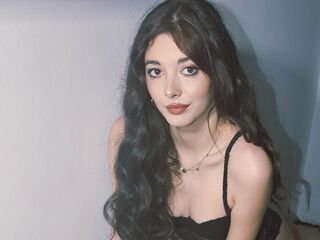 camgirl masturbating with dildo JulieStars