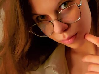 naughty cam girl fingering pussy JulinaGoroven