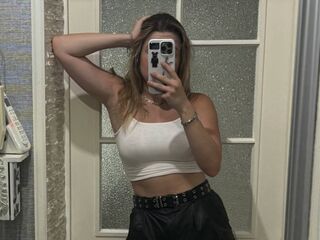 free webcam chat room JulioSaberi