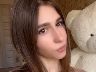 camwhore shaving pussy KarieChuong