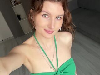 show live KarmenZeinert