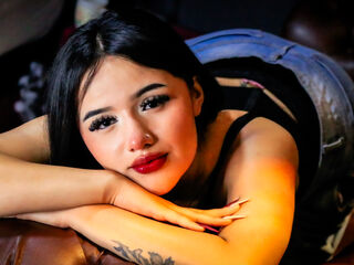 naked camgirl masturbating with vibrator KateTanya