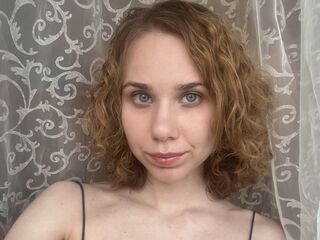 cam girl playing with vibrator KellyHartman