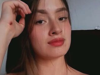 nude webcamgirl KendalCortes