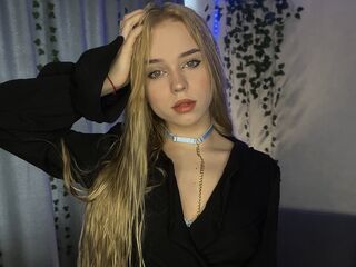 camslut fingering pussy KendyVeloy