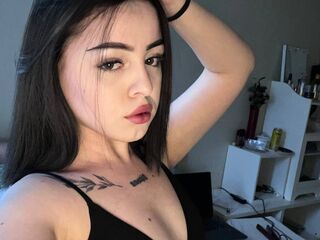 free webcam chat room KitaTomson