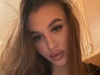 naked cam girl masturbating KyraVictorine