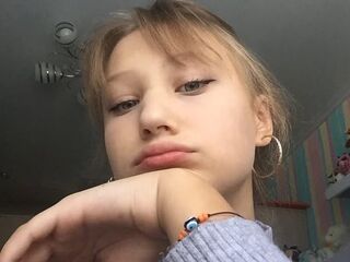 hot cam girl fingering pussy LakeeshaBrimmer