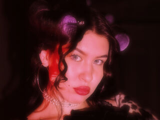 fingering camgirl LarondaSuitt