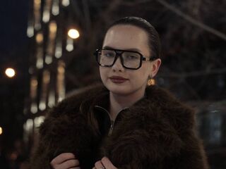 nude cam pic LatanyaDunkley