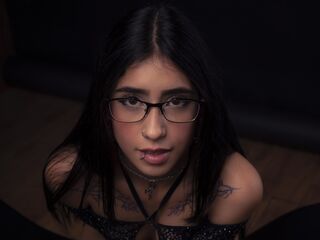 naked cam girl masturbating with sextoy LiliCollyns