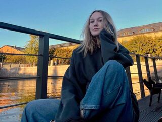 free online chat LillyStill