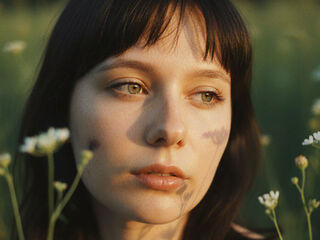 nude camgirl pic LiluSoto