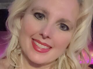 masturbating Lisanix