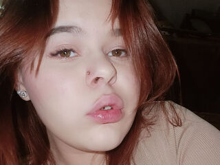 masturbating girl LissaTerry