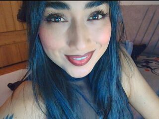hot strip tease web cam LoveSamantah