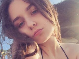 jasmin LuanaContratto