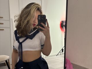nude camgirl photo LupitaHinger