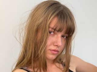 erotic cam LynetteOba