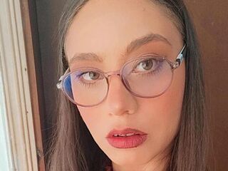 hot cam girl masturbating with sextoy MadeCristine