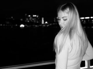 camgirl video chat MariBrandel