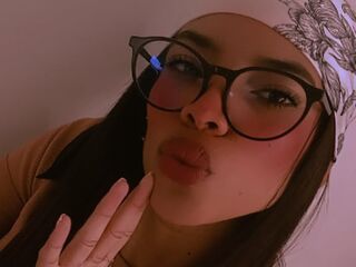 cam girl showing tits MeliSmitt