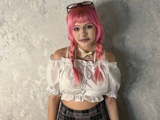 camgirl fingering shaved pussy MikaVatashi