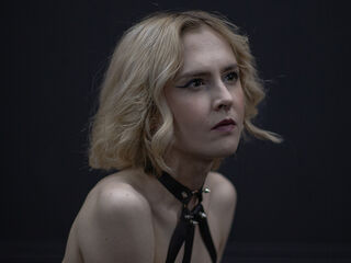 stripper cam MilaVeyra