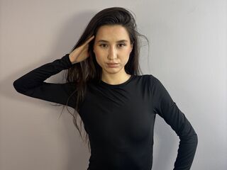 cam slut chat room MirelNaomi