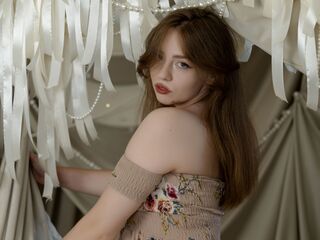 naked webcam girl video MoonBrittany