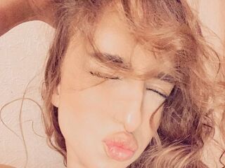 naughty camgirl picture MyraRidler