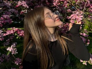 fingering girl webcam picture OctaviaDeep