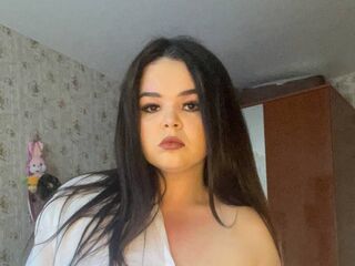camgirl playing with vibrator PolinaMinsk