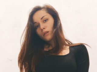 cam girl showing tits SandyMurs