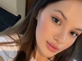 nude gamgirl SantinaHeckle