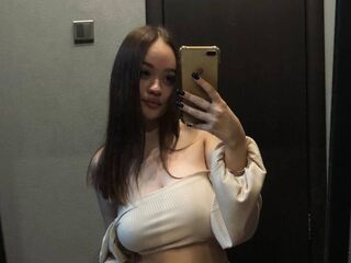cam girl playing with dildo SantinaHeikes