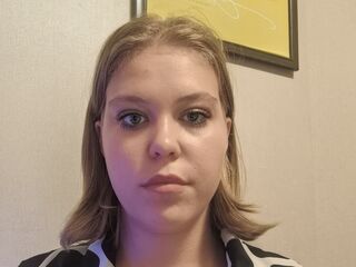 adult chatroom SaturninaLeavitt