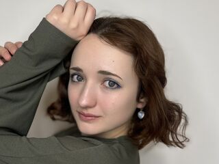 free liveshow SaundraTowler