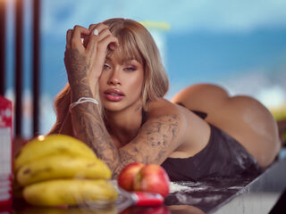 babe ScarletThompsone