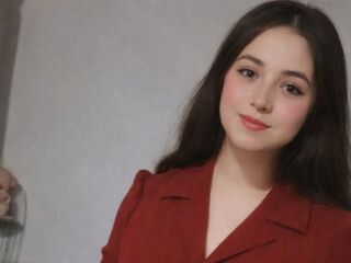 naughty cam girl fingering shaved pussy SenoReata