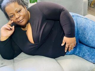 adult cam show ShantalBrownn
