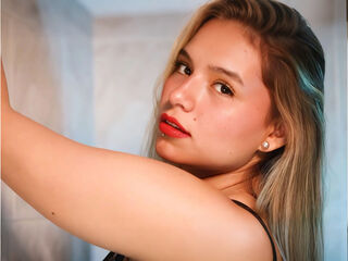 naughty chatroom SusieJohns