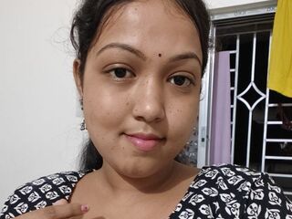 cam girl chatroom TrishaSaha