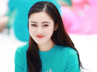 sexy live cam girl YolandaYang